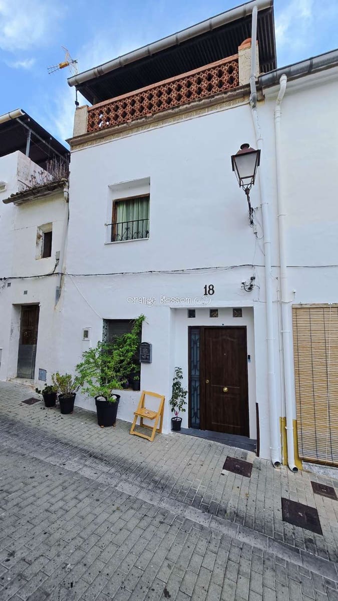 5 bedroom Townhouse for sale in Villalonga - € 189,950 (Ref: 10031415)
