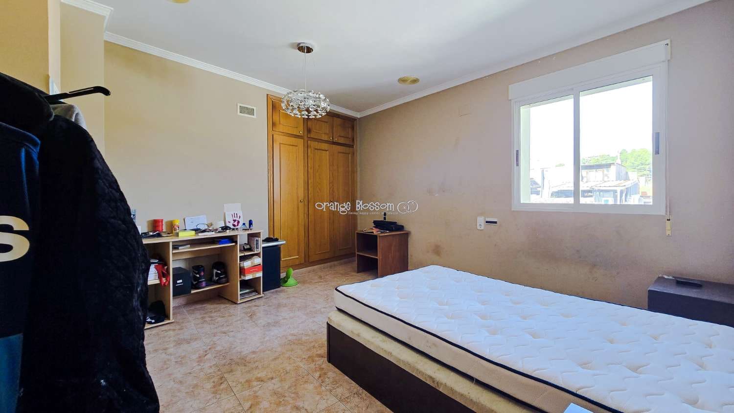 5 sovrum Hus till salu i Villalonga med garage - 265 000 € (Ref: 10042456)