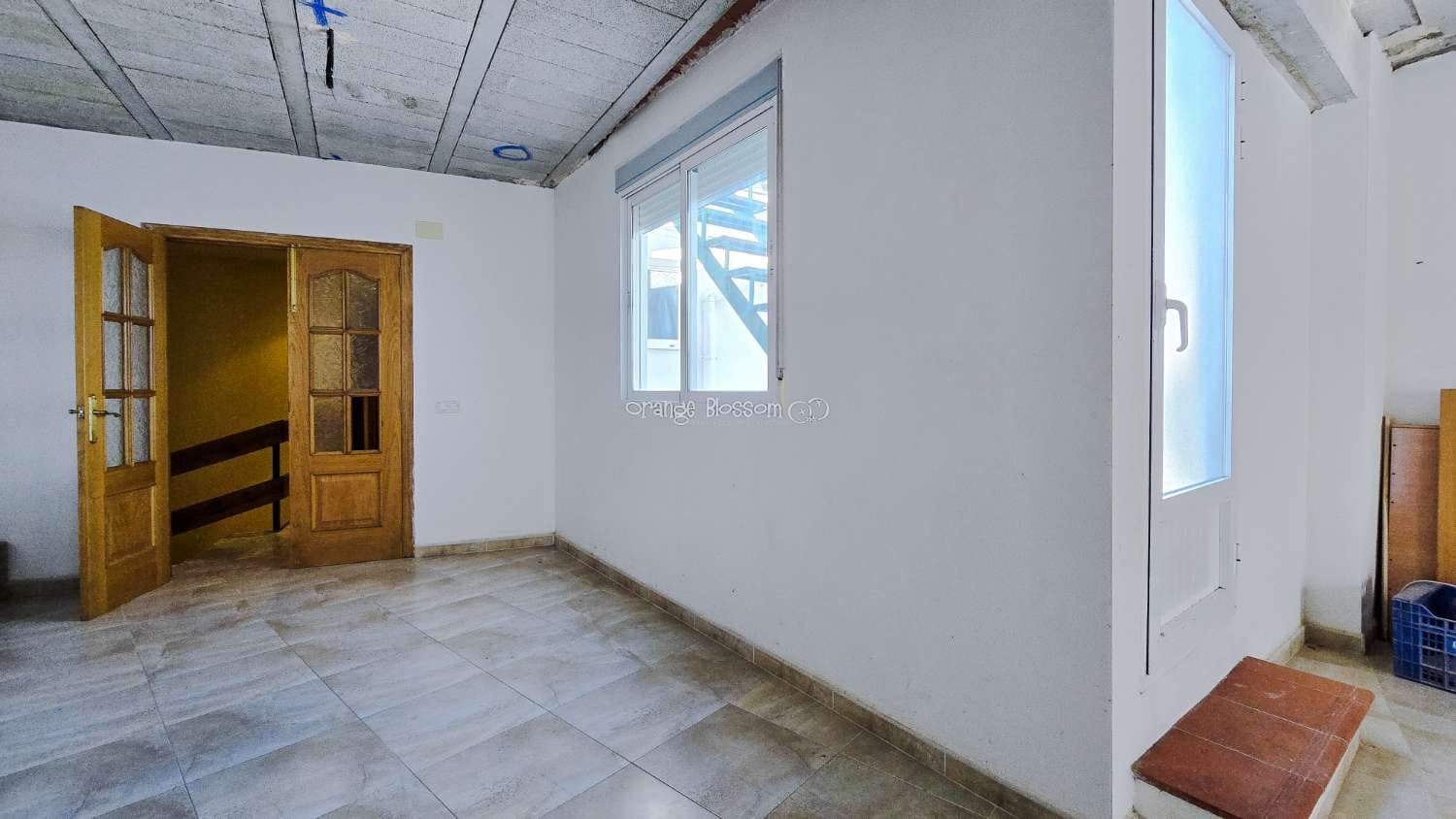 5 sovrum Hus till salu i Villalonga med garage - 265 000 € (Ref: 10042456)