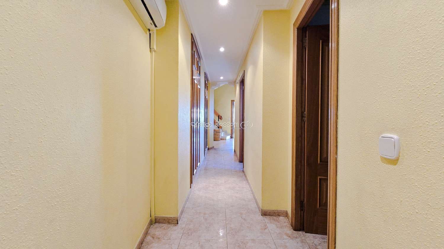 5 sovrum Hus till salu i Villalonga med garage - 265 000 € (Ref: 10042456)