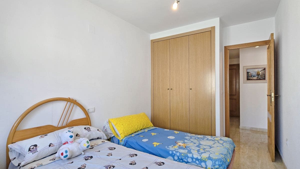 3 chambre Penthouse à vendre à Ador avec garage - 180 000 € (Ref: 10074866)