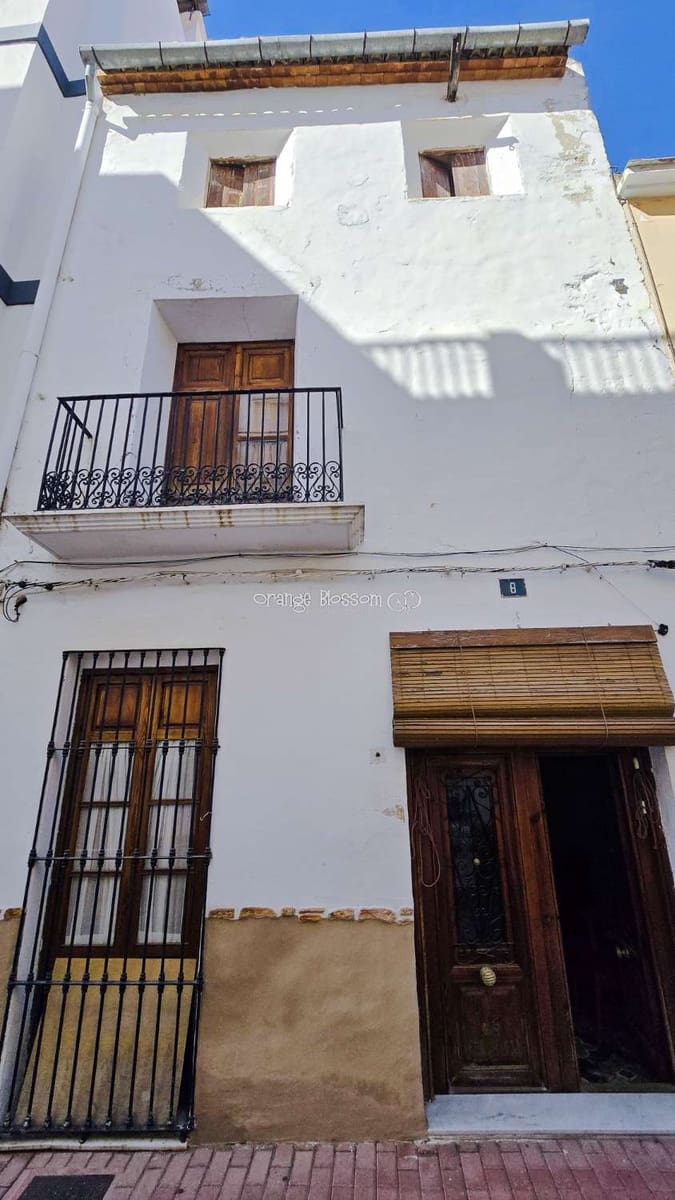 5 bedroom Townhouse for sale in La Font d'En Carros - € 189,950 (Ref: 10164095)