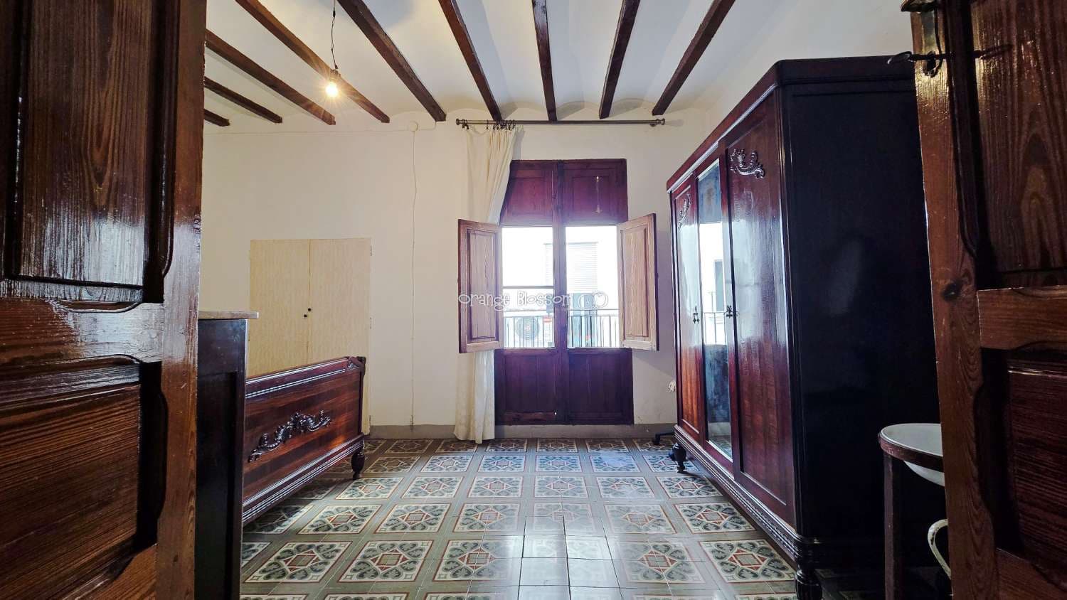 5 bedroom Townhouse for sale in La Font d'En Carros - € 189,950 (Ref: 10164095)