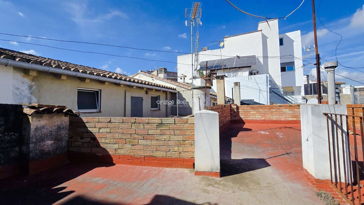 5 bedroom Townhouse for sale in La Font d'En Carros - € 189,950 (Ref: 10164095)