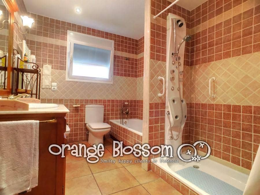 5 soveværelse Villa til salg i Ador med swimmingpool - € 584.950 (Ref: 5247774)