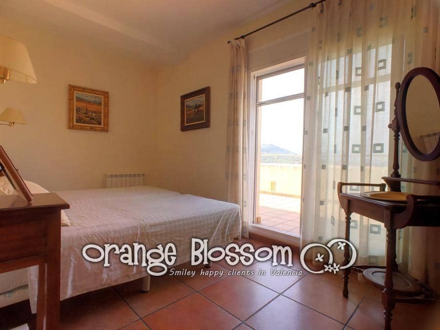 5 soveværelse Villa til salg i Ador med swimmingpool - € 584.950 (Ref: 5247774)