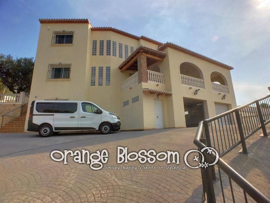 5 soveværelse Villa til salg i Ador med swimmingpool - € 584.950 (Ref: 5247774)