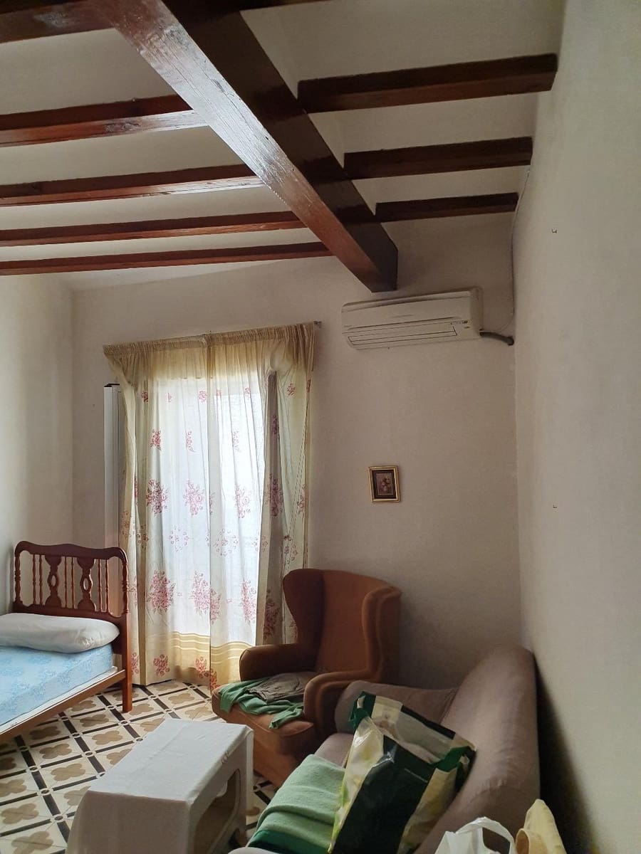 6 soveværelse Byhus til salg i Villalonga med swimmingpool - € 119.950 (Ref: 5302952)