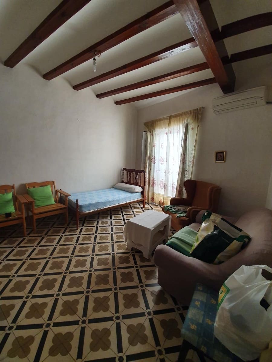 6 soveværelse Byhus til salg i Villalonga med swimmingpool - € 119.950 (Ref: 5302952)