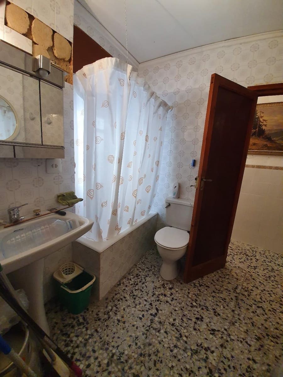 6 soveværelse Byhus til salg i Villalonga med swimmingpool - € 119.950 (Ref: 5302952)