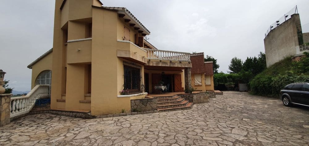 5 soveværelse Villa til salg i Carricola - € 295.000 (Ref: 7921155)