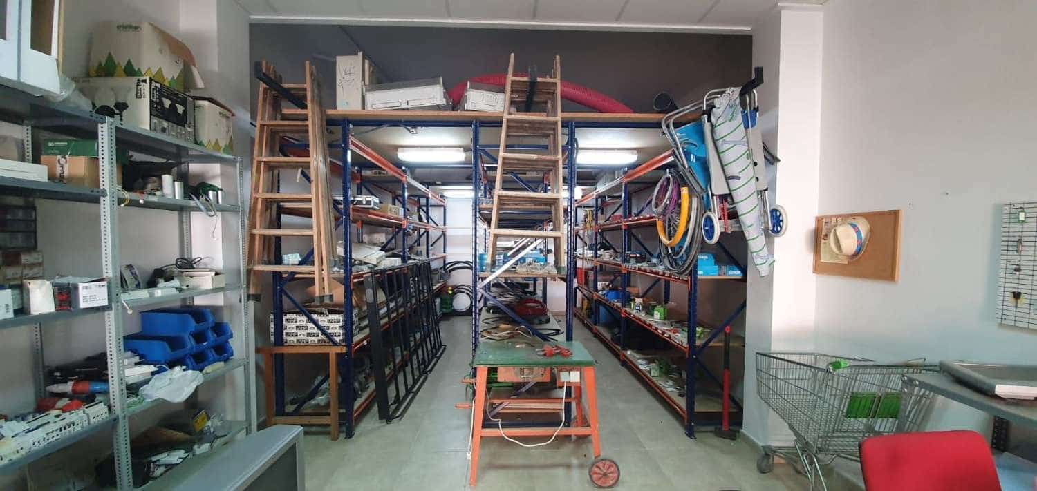 Commerciale in vendita in Villalonga con garage - 74.995 € (Rif: 7921162)