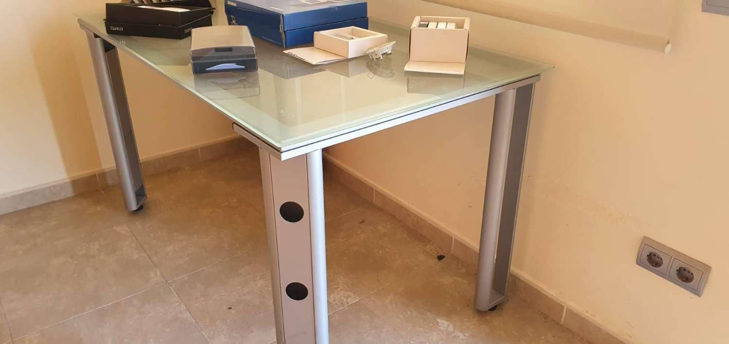 Commerciale in vendita in Villalonga con garage - 74.995 € (Rif: 7921162)