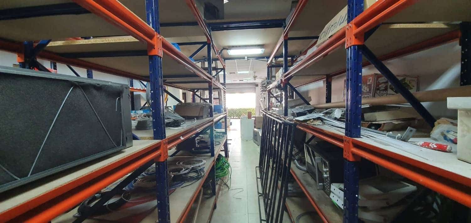 Commerciale in vendita in Villalonga con garage - 74.995 € (Rif: 7921162)