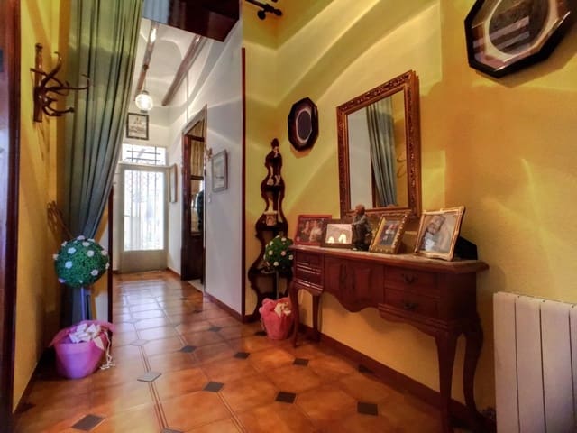 5 bedroom Townhouse for sale in Villalonga with garage - € 249,950 (Ref: 7921169)