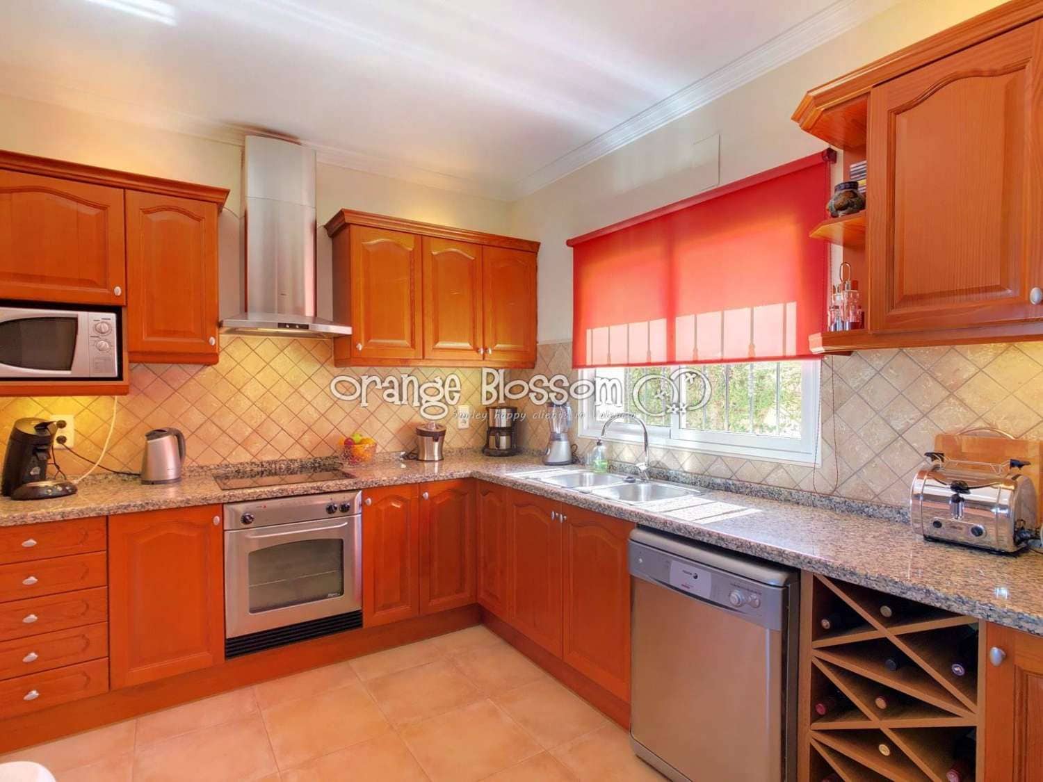 3 soveværelse Villa til salg i Ador med swimmingpool garage - € 449.000 (Ref: 7921183)