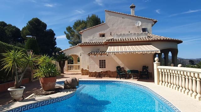 3 soveværelse Villa til salg i Ador med swimmingpool garage - € 449.000 (Ref: 7921183)