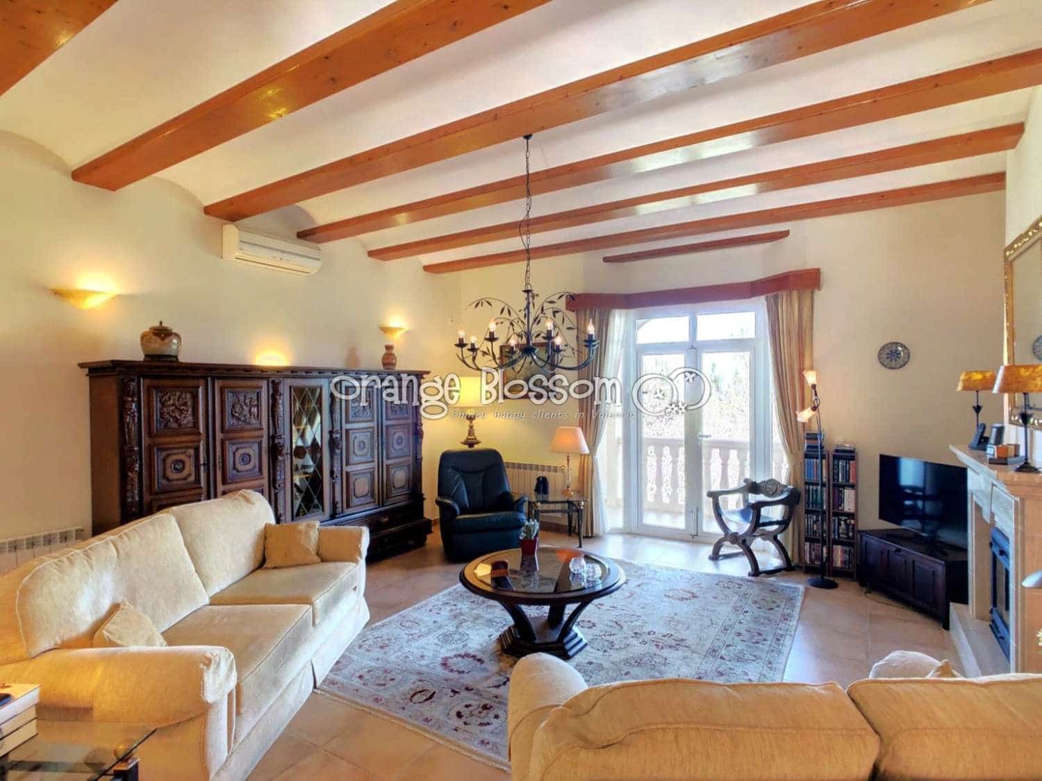 3 soveværelse Villa til salg i Ador med swimmingpool garage - € 449.000 (Ref: 7921183)