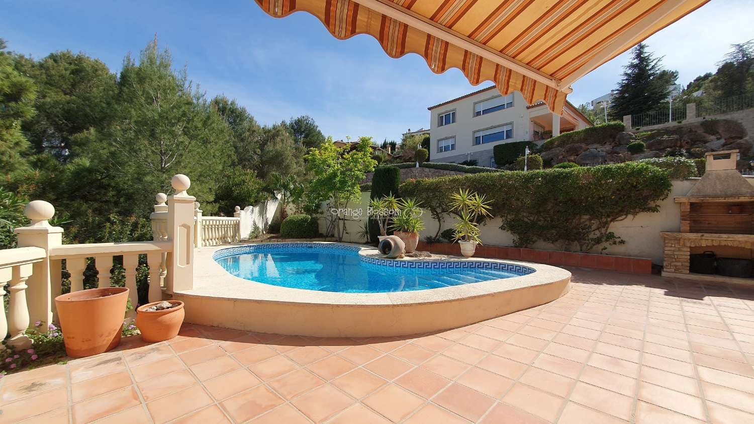 3 soveværelse Villa til salg i Ador med swimmingpool garage - € 449.000 (Ref: 7921183)