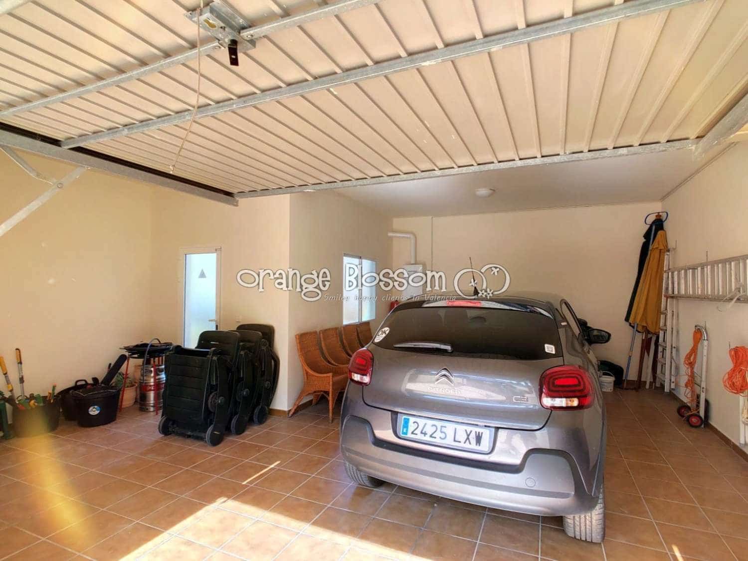 3 soveværelse Villa til salg i Ador med swimmingpool garage - € 449.000 (Ref: 7921183)