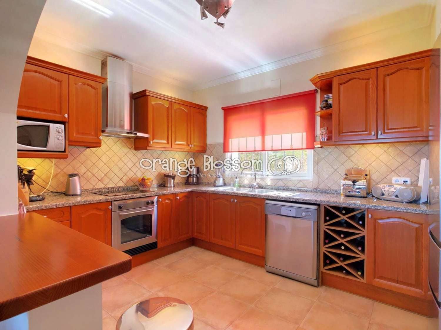 3 soveværelse Villa til salg i Ador med swimmingpool garage - € 449.000 (Ref: 7921183)