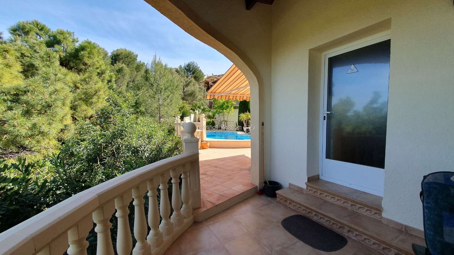 3 soveværelse Villa til salg i Ador med swimmingpool garage - € 449.000 (Ref: 7921183)