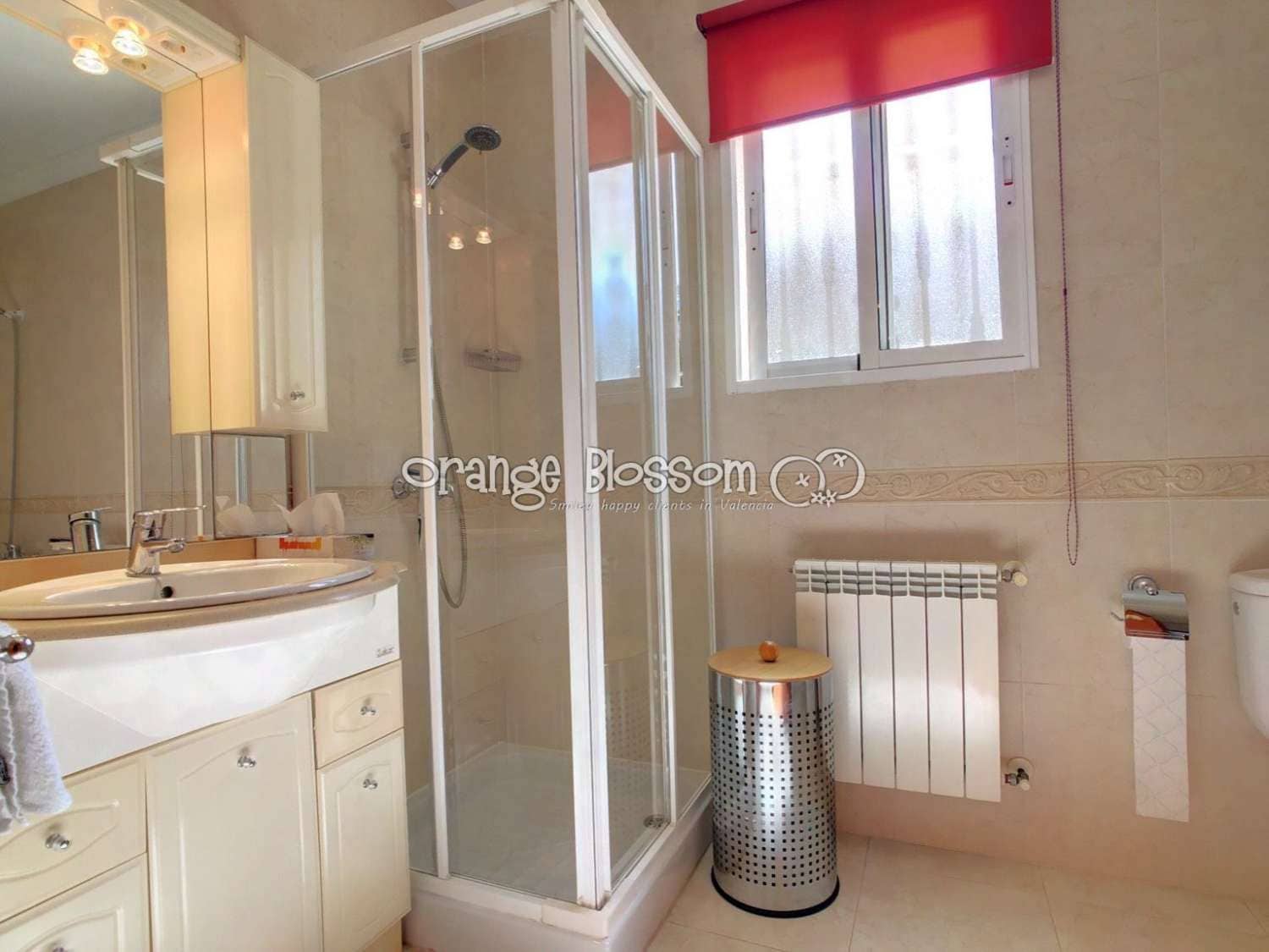 3 soveværelse Villa til salg i Ador med swimmingpool garage - € 449.000 (Ref: 7921183)