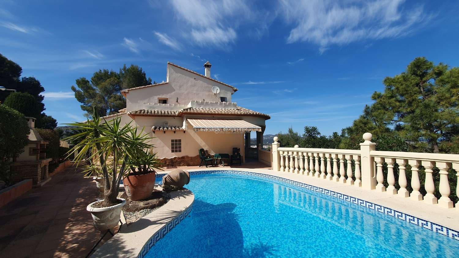 3 soveværelse Villa til salg i Ador med swimmingpool garage - € 449.000 (Ref: 7921183)