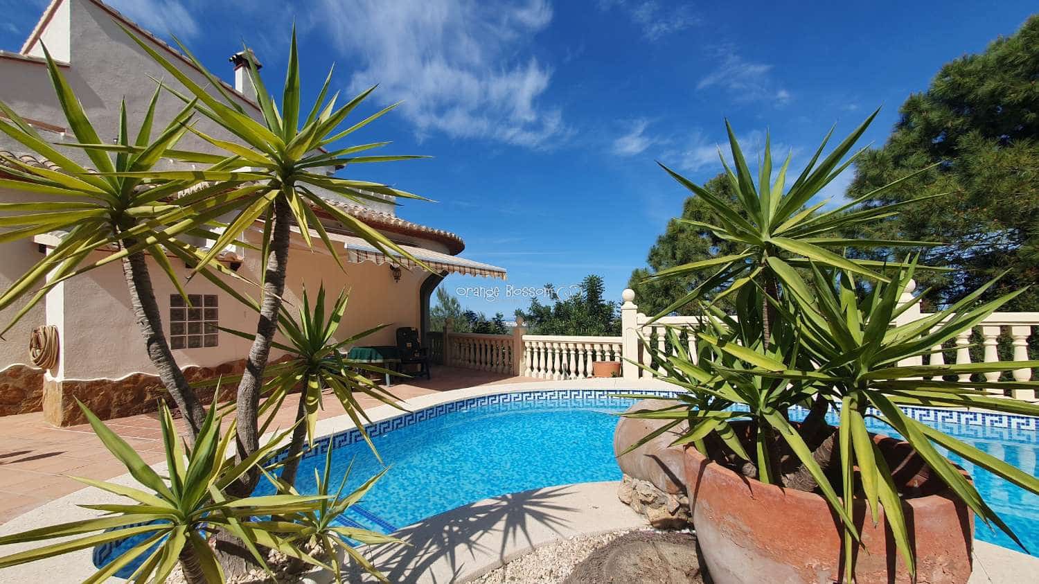 3 soveværelse Villa til salg i Ador med swimmingpool garage - € 449.000 (Ref: 7921183)