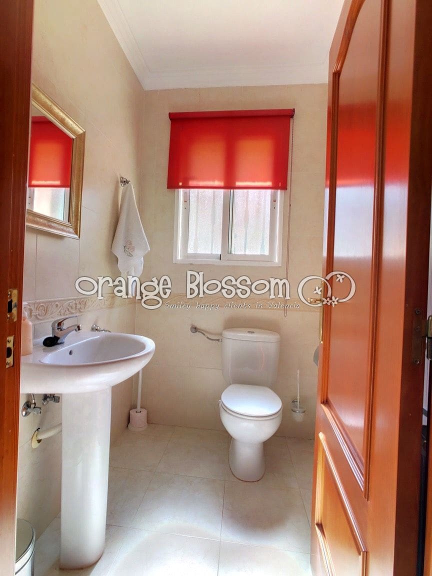 3 soveværelse Villa til salg i Ador med swimmingpool garage - € 449.000 (Ref: 7921183)