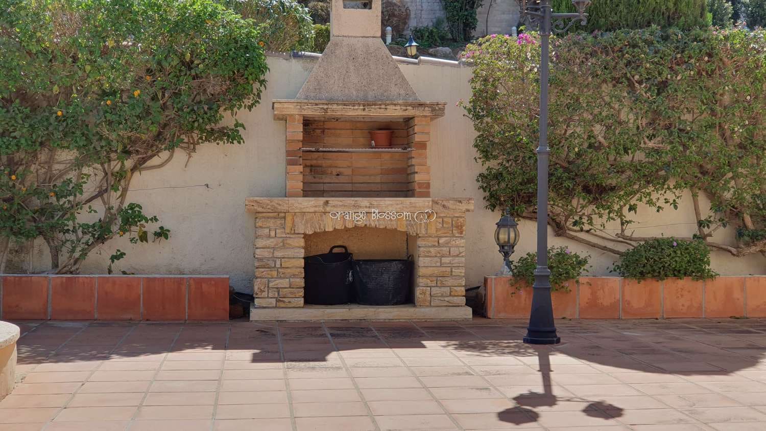 3 soveværelse Villa til salg i Ador med swimmingpool garage - € 449.000 (Ref: 7921183)