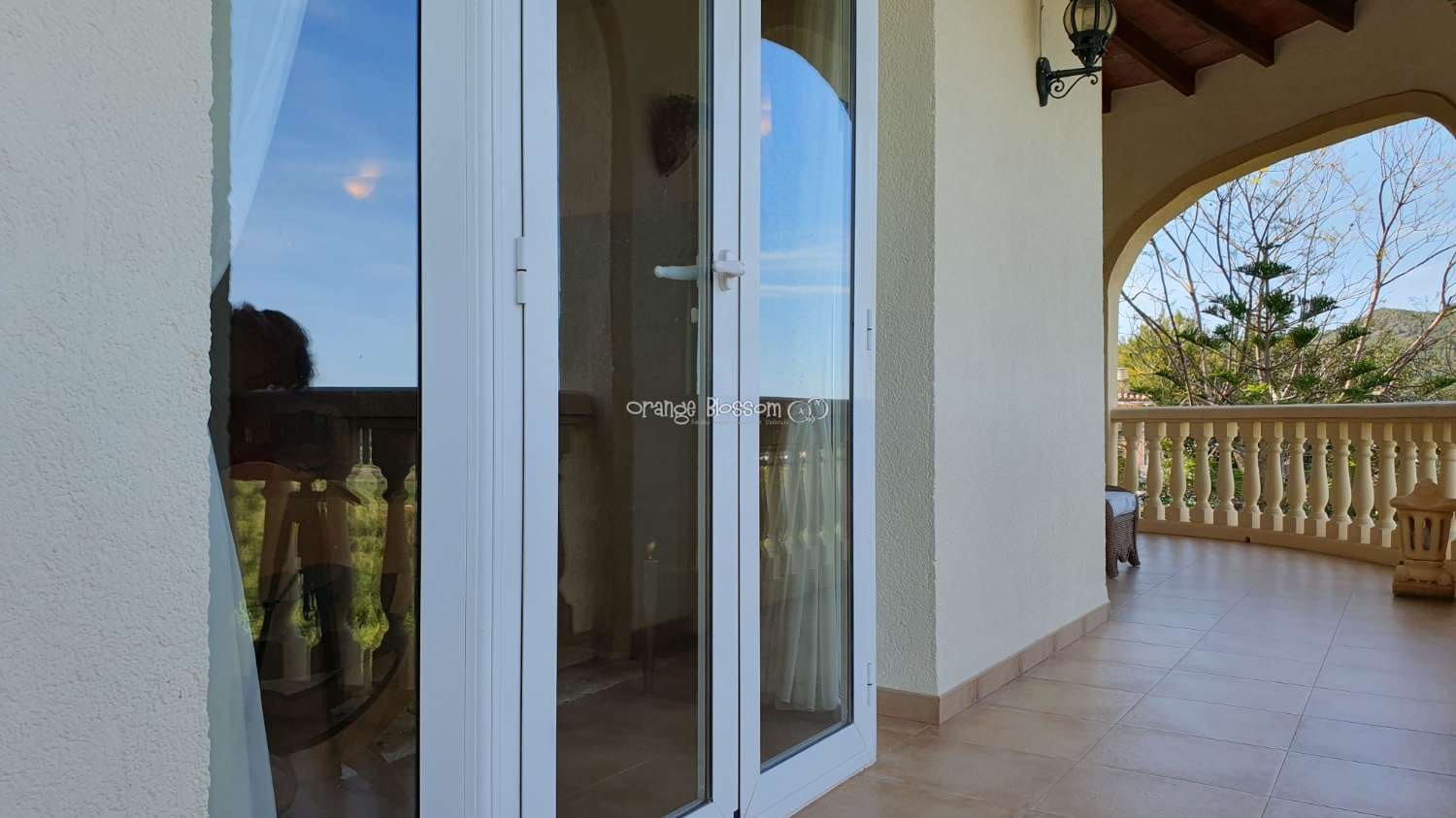 3 soveværelse Villa til salg i Ador med swimmingpool garage - € 449.000 (Ref: 7921183)