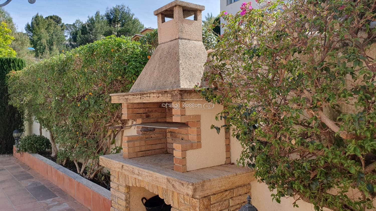 3 soveværelse Villa til salg i Ador med swimmingpool garage - € 449.000 (Ref: 7921183)