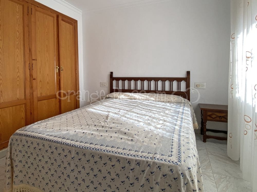 Chalet de 9 habitaciones en Dénia en venta con garaje - 1.290.000 € (Ref: 8053917)