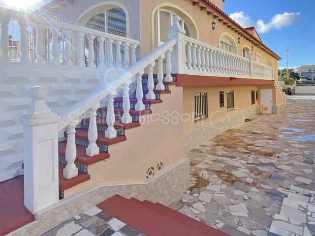9 sovrum Villa till salu i Devessa - Monte Pego, Dénia med garage - 1 290 000 € (Ref: 8053917)