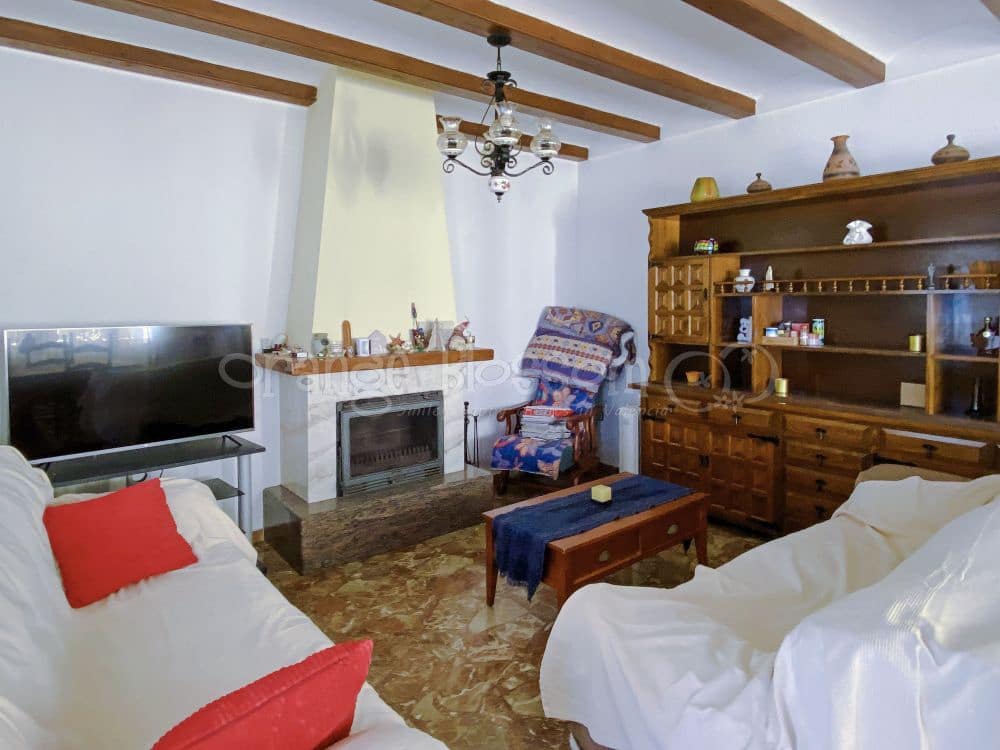 Chalet de 9 habitaciones en Dénia en venta con garaje - 1.290.000 € (Ref: 8053917)