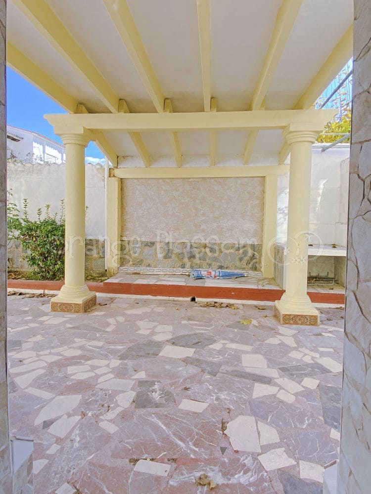 Chalet de 9 habitaciones en Dénia en venta con garaje - 1.290.000 € (Ref: 8053917)