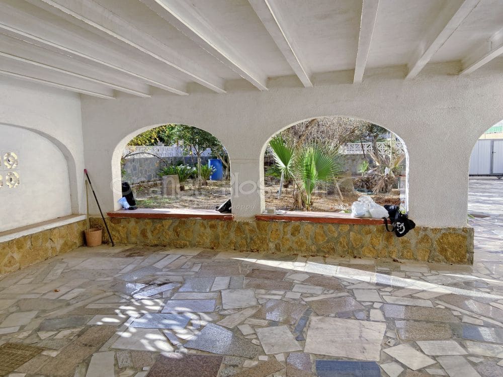 Chalet de 9 habitaciones en Dénia en venta con garaje - 1.290.000 € (Ref: 8053917)