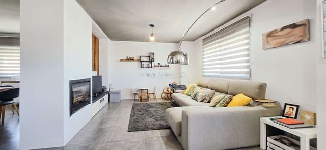 4 bedroom Townhouse for sale in Villalonga - € 315,000 (Ref: 8261004)