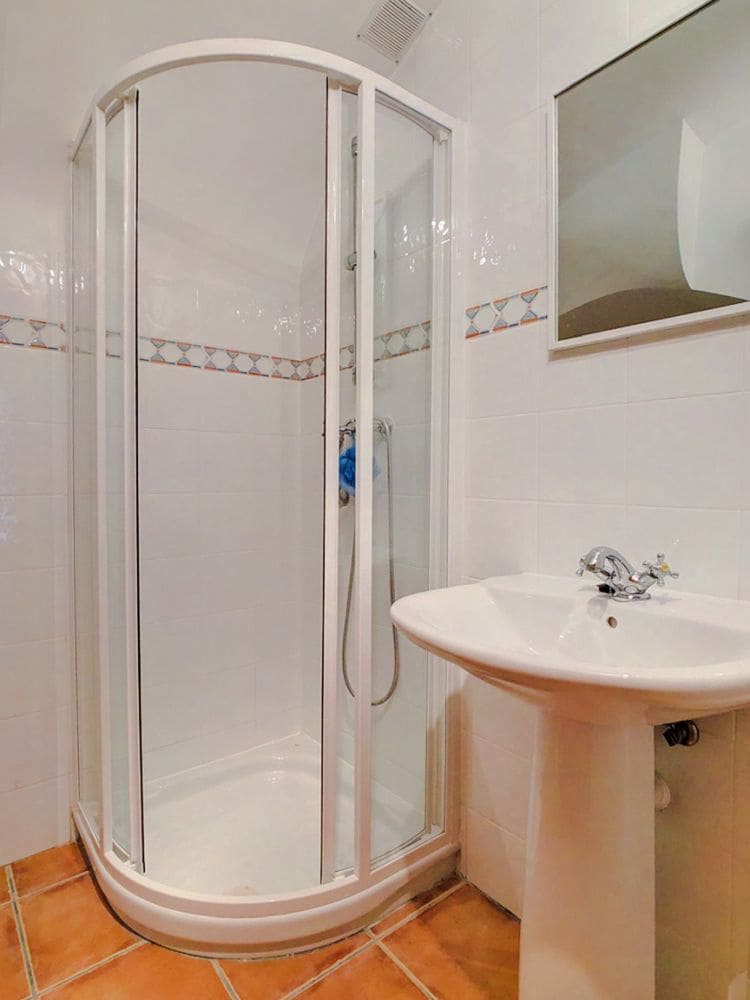 4 makuuhuone Omakotitalo myytävänä paikassa Villalonga - 169 950 € (Ref: 8278374)