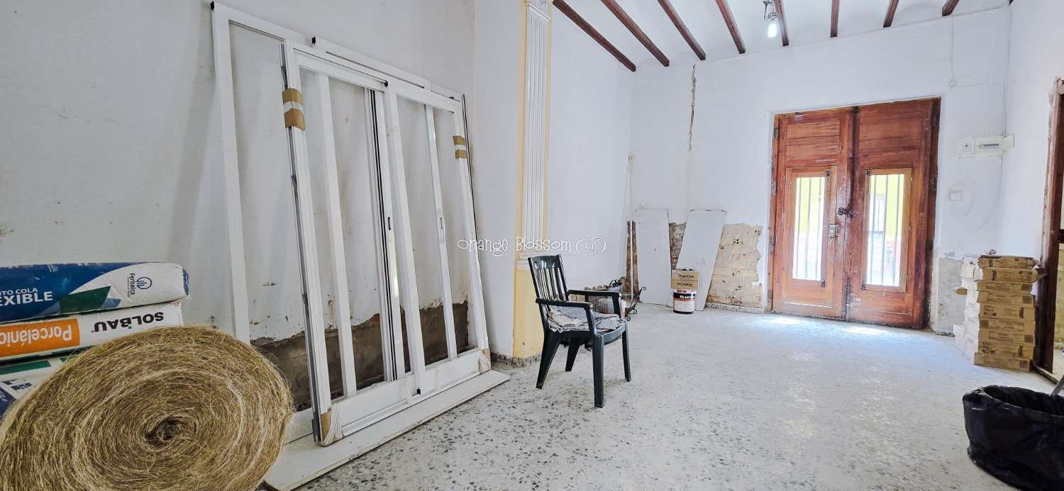 6 soveværelse Byhus til salg i Villalonga - € 99.950 (Ref: 8419251)