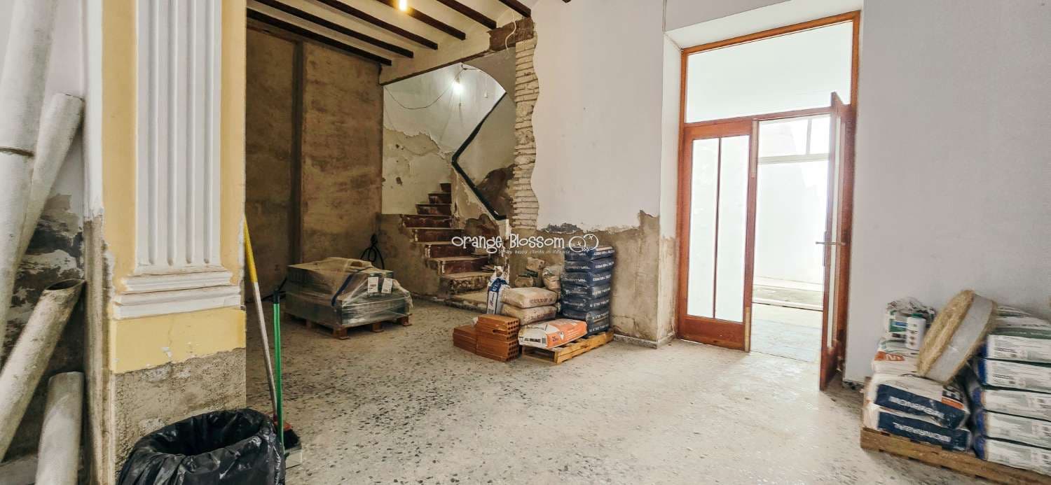 6 soveværelse Byhus til salg i Villalonga - € 99.950 (Ref: 8419251)