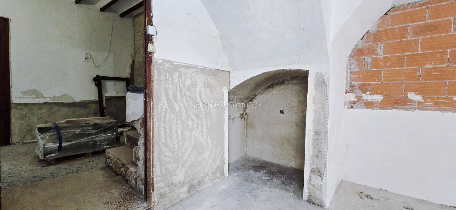 6 soveværelse Byhus til salg i Villalonga - € 99.950 (Ref: 8419251)