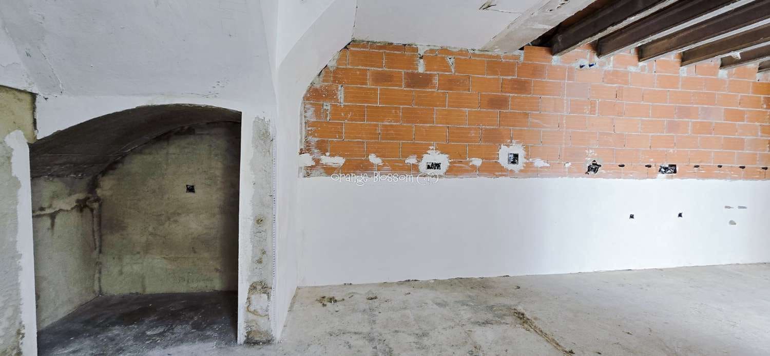 6 soveværelse Byhus til salg i Villalonga - € 99.950 (Ref: 8419251)