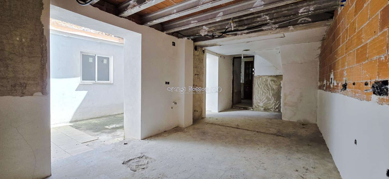 6 soveværelse Byhus til salg i Villalonga - € 99.950 (Ref: 8419251)