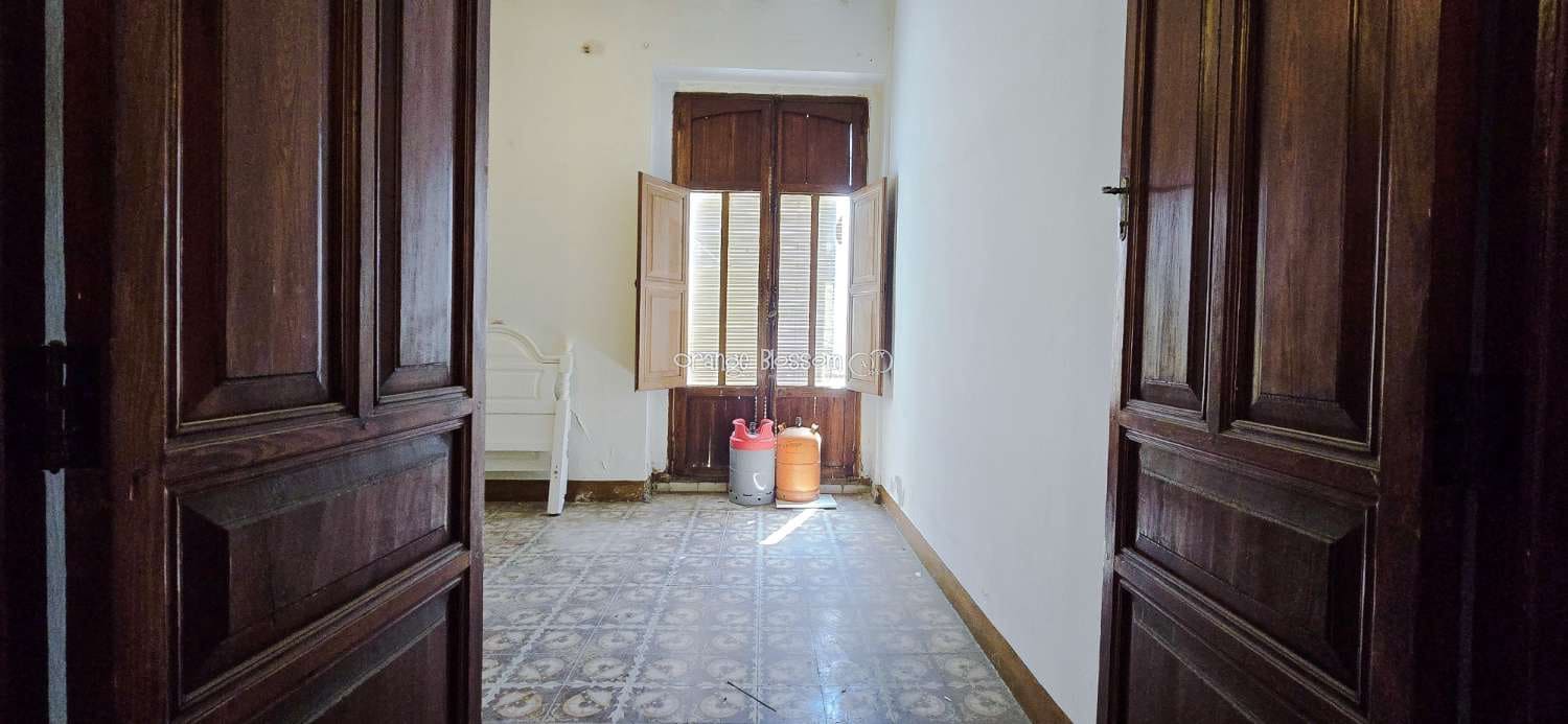 6 soveværelse Byhus til salg i Villalonga - € 99.950 (Ref: 8419251)