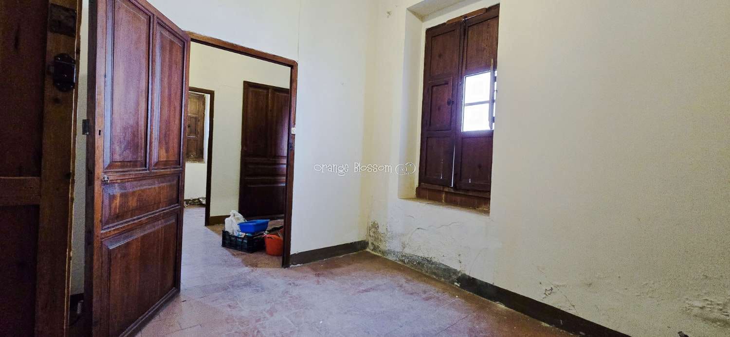 6 soveværelse Byhus til salg i Villalonga - € 99.950 (Ref: 8419251)