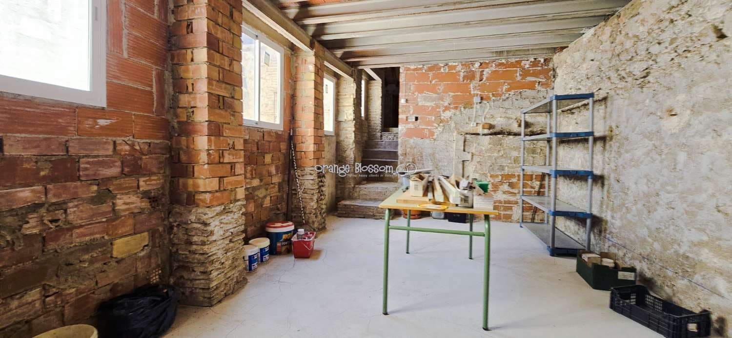 6 soveværelse Byhus til salg i Villalonga - € 99.950 (Ref: 8419251)