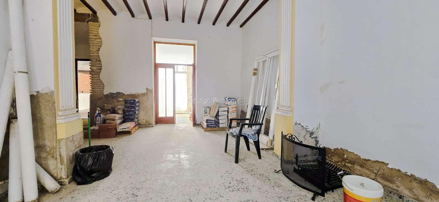 6 soveværelse Byhus til salg i Villalonga - € 99.950 (Ref: 8419251)