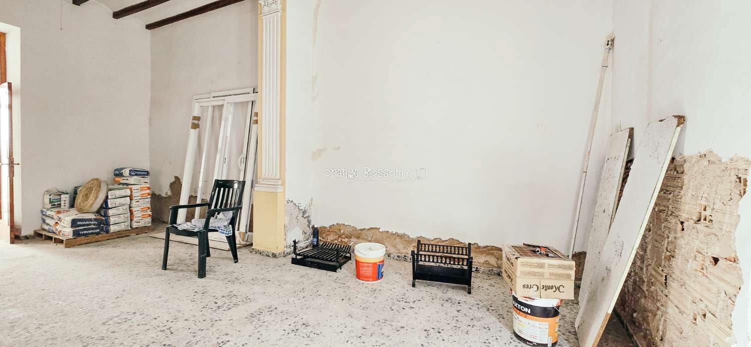 6 soveværelse Byhus til salg i Villalonga - € 99.950 (Ref: 8419251)